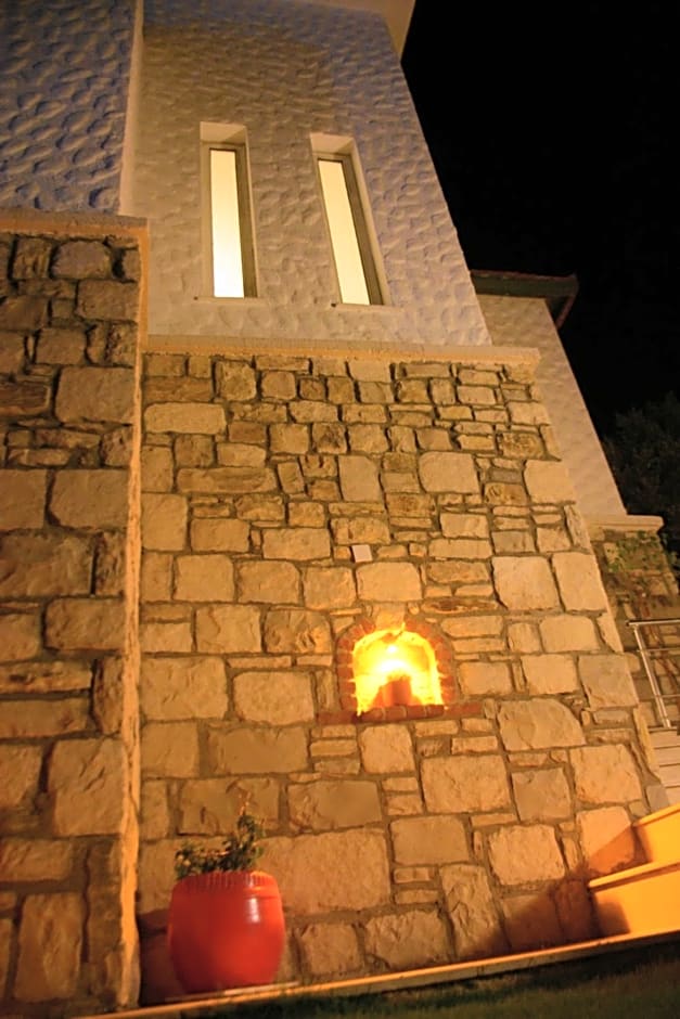 Tepe Hotel