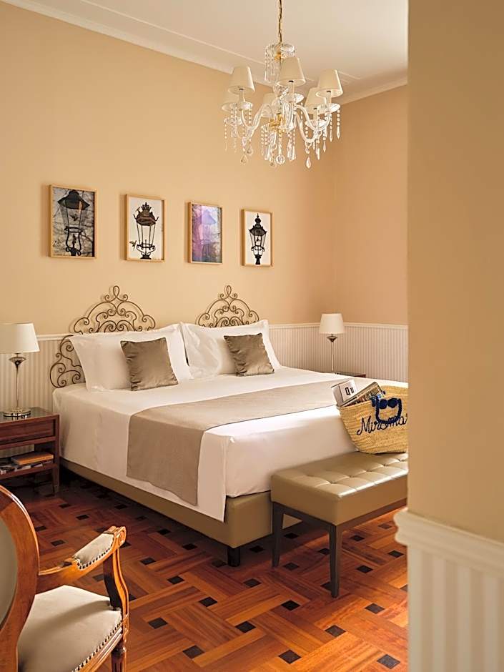 Photo 1 of 5 of Superior Suite, Sea View