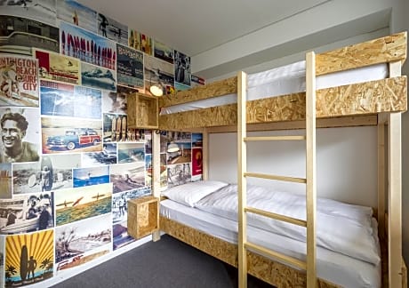 Budget Twin Room with Bunk Bed