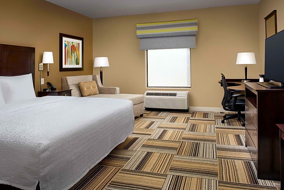 Hampton Inn By Hilton Knoxville-East
