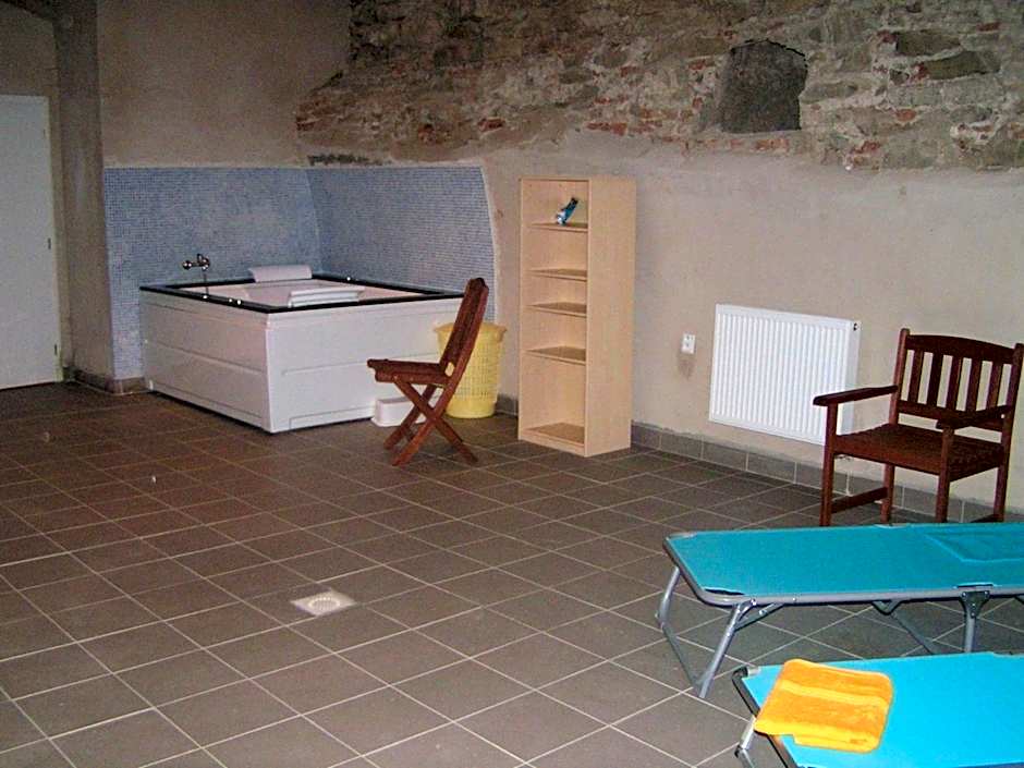 Kaštieľ Biela Dáma a Čierny Rytier