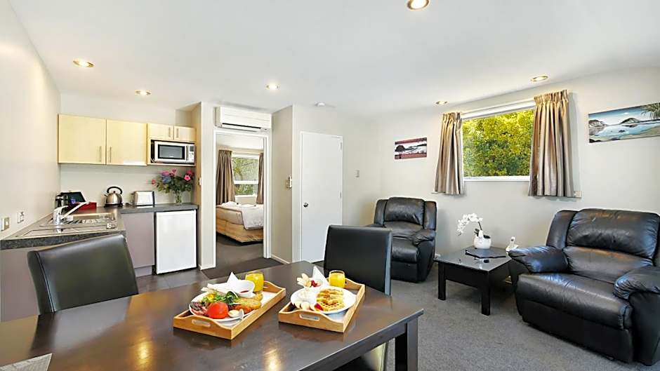 Arthur's Court Motor Lodge