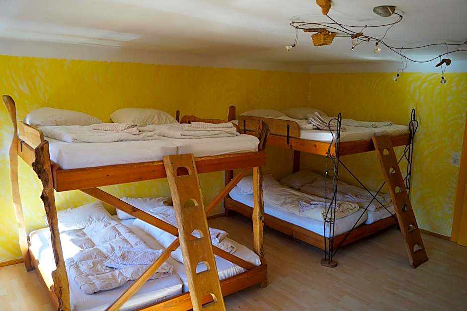 Schiff Bihlerdorf - Hostel