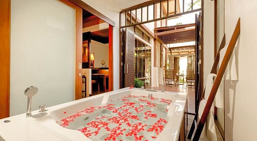 The Sarann Hotel