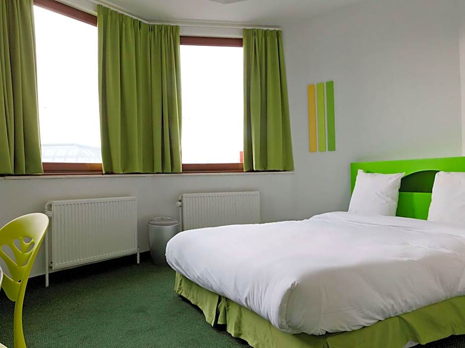 Photo 1 of 13 of Superior 1 Double Bed