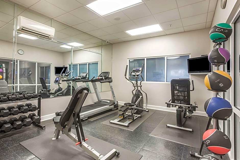 Comfort Inn & Suites Fairburn - Atlanta Southwest
