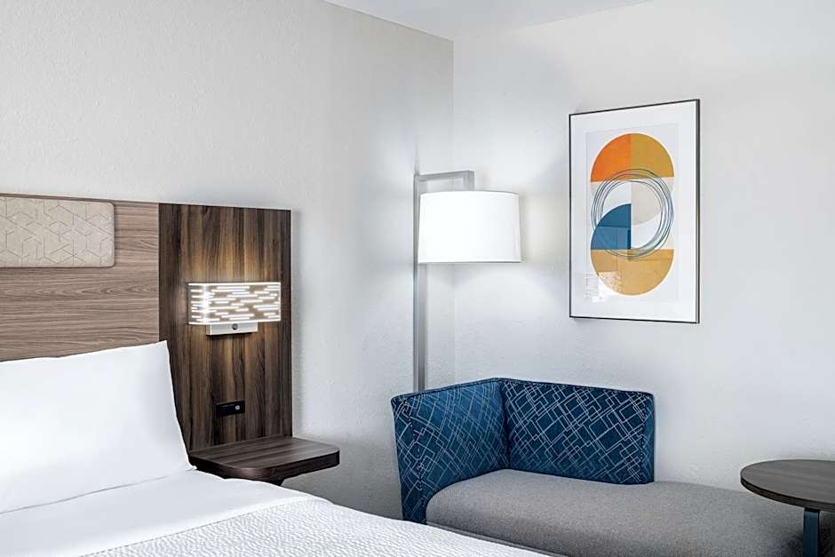 Holiday Inn Express Atlanta West - Theme Park By IHG