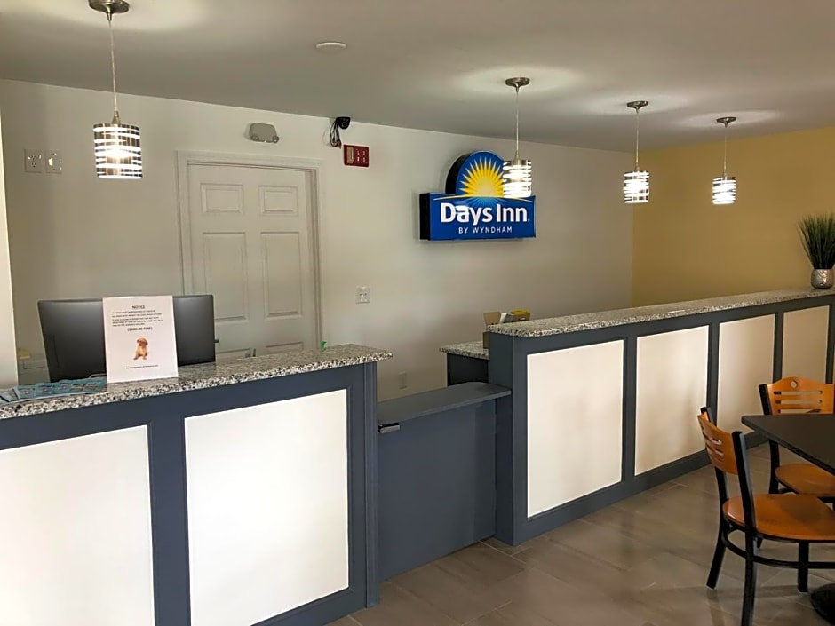 Days Inn by Wyndham Cape Carteret
