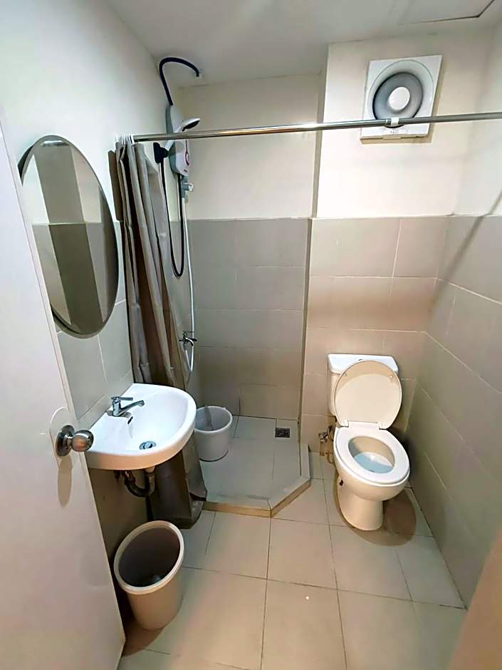 Davao Condo 2BR Pool Wifi Netflix