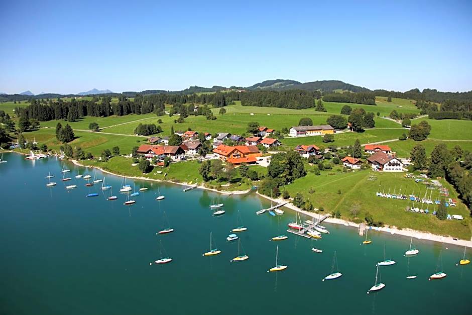 Seehotel und Appartements Schnoller