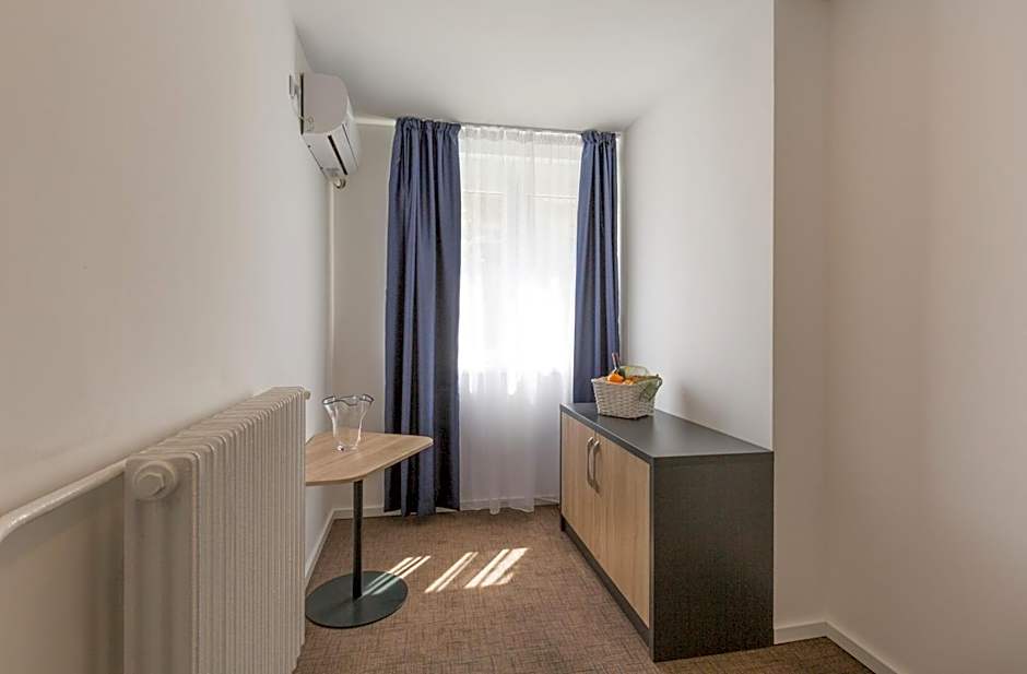 Premium Crown Suites