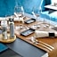 R hotel experiences