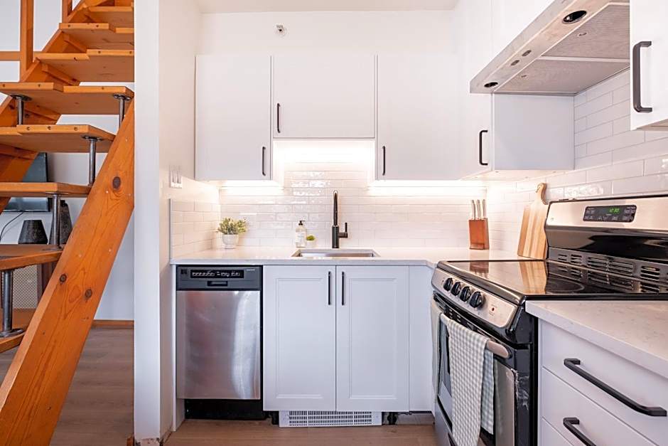 Powderview by Outpost Whistler