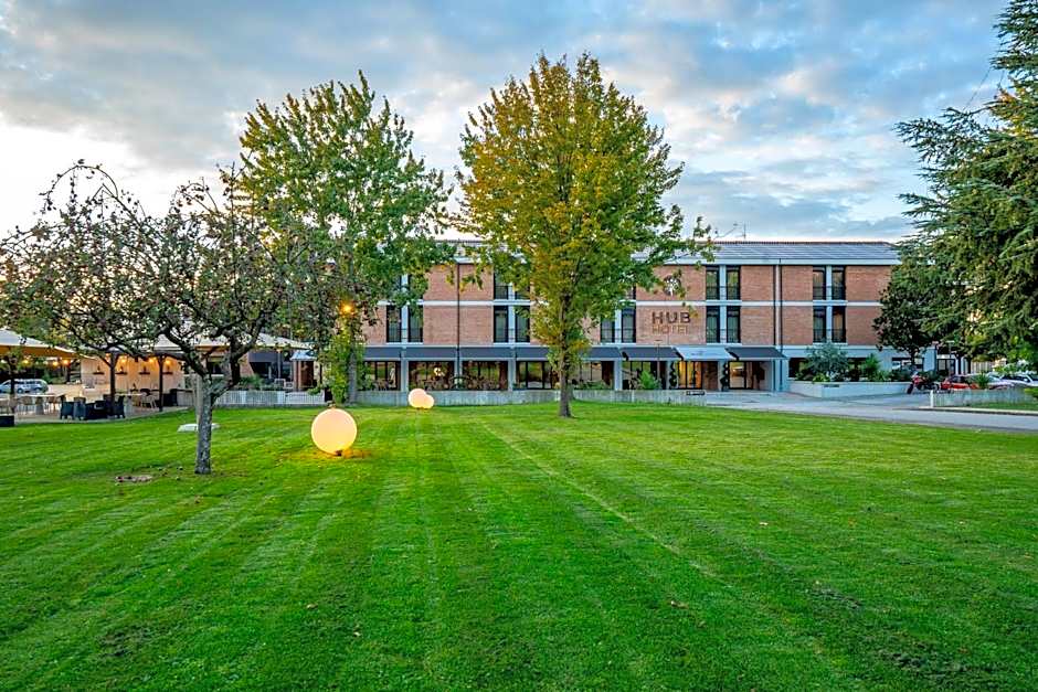 Hub Hotel