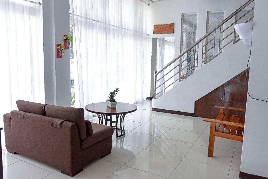 Tiptop Tower Suite Inn