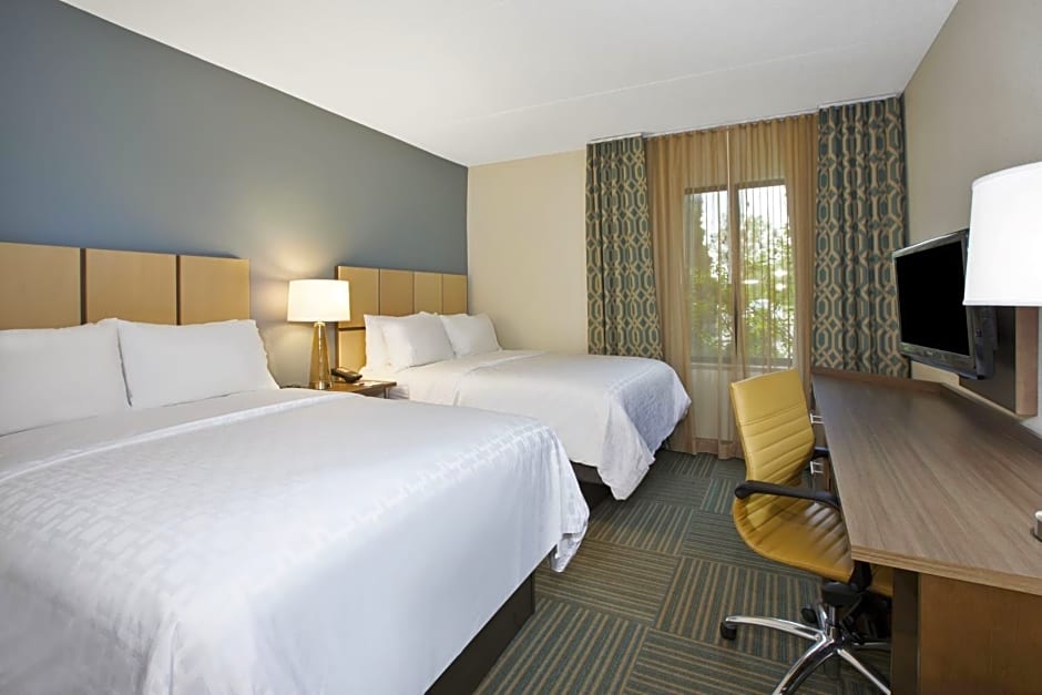 Candlewood Suites GRAND RAPIDS AIRPORT