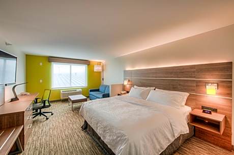 King Suite with Sofa Bed