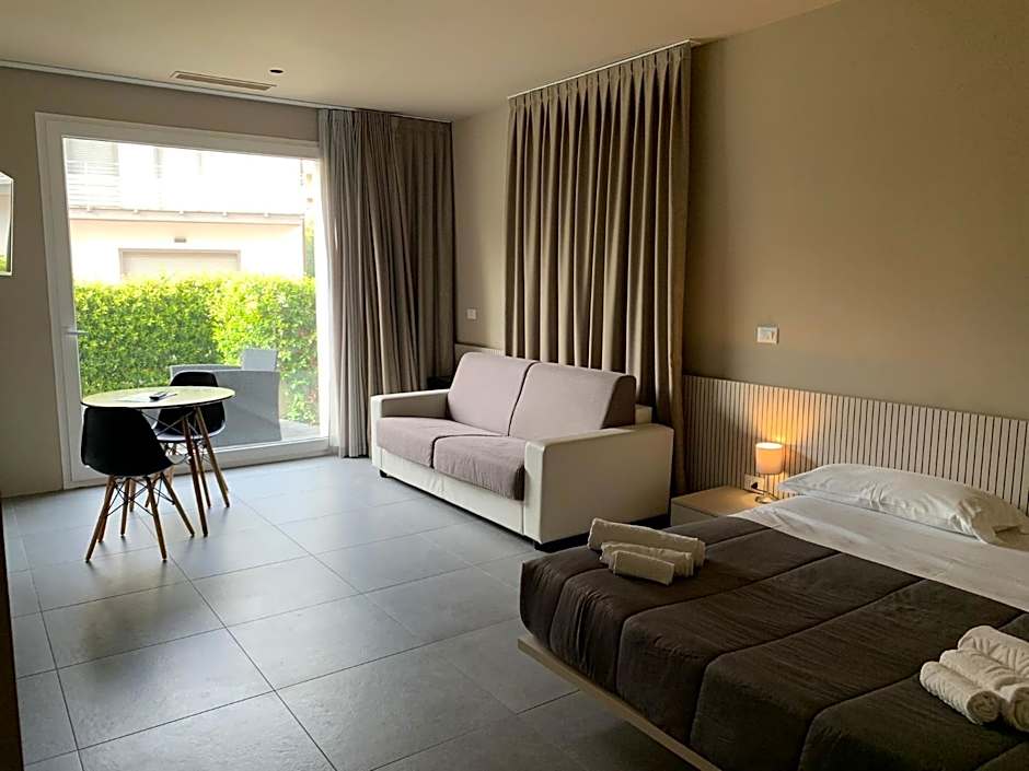 Amare Suite & Apartments