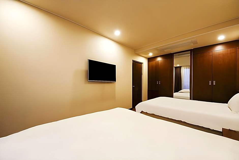 Jungmun Oceanblue Hotel