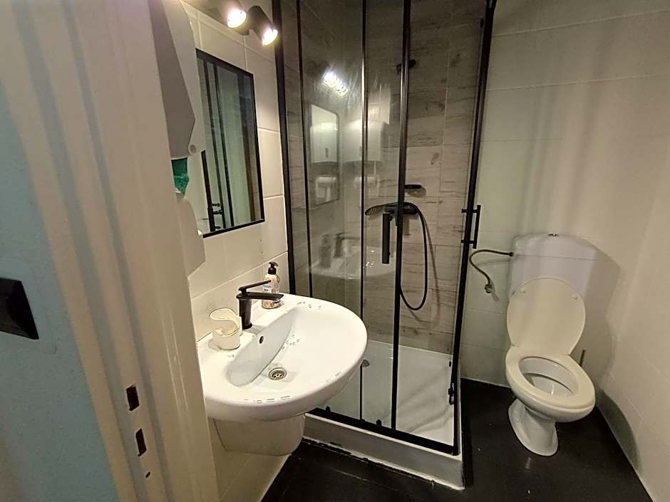 Motelik White House - pokoje gościnne