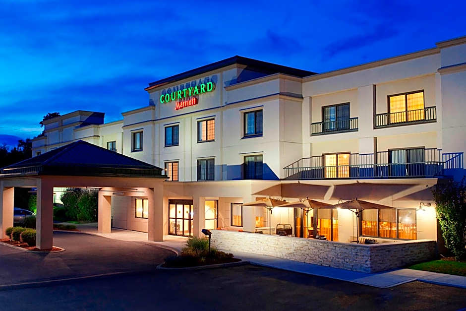 Courtyard by Marriott Newburgh Stewart Airport