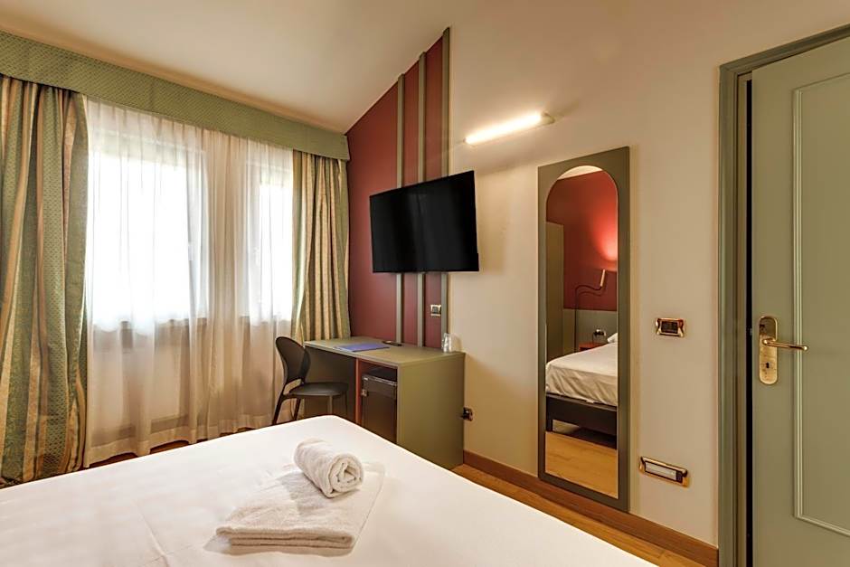 HC Hotel Cremona Pilgrim's