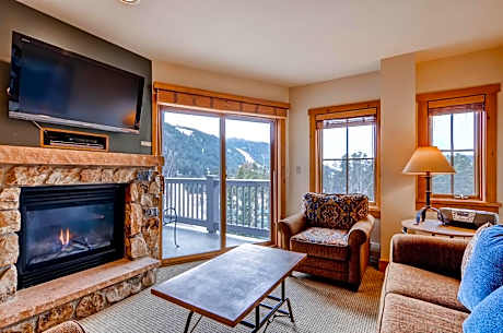 Expedition Station Condominiums by Keystone Resort