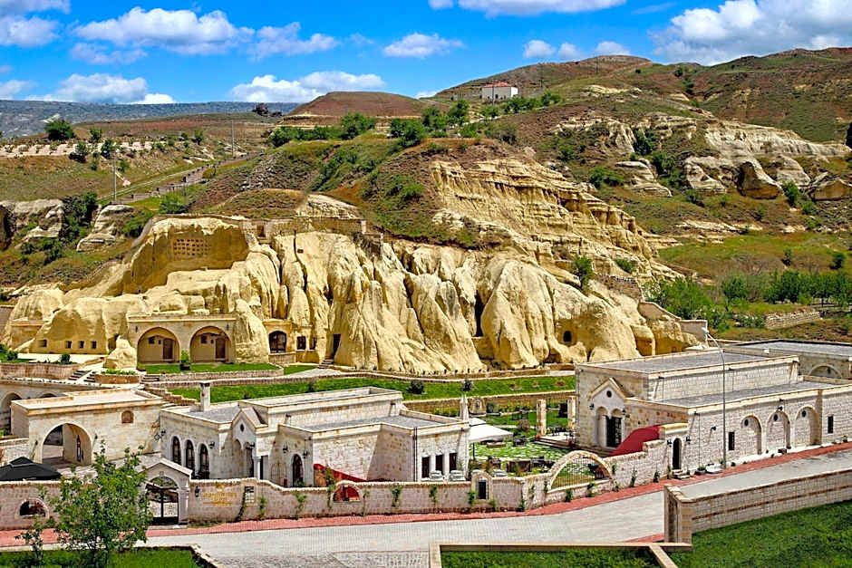 Seraphim Cave Hotel