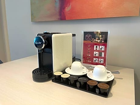 Executive 1 Bedroom Suite Hollywood Twin