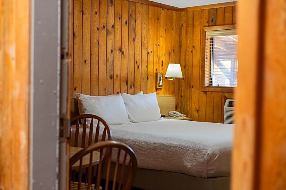 Red Stone Inn