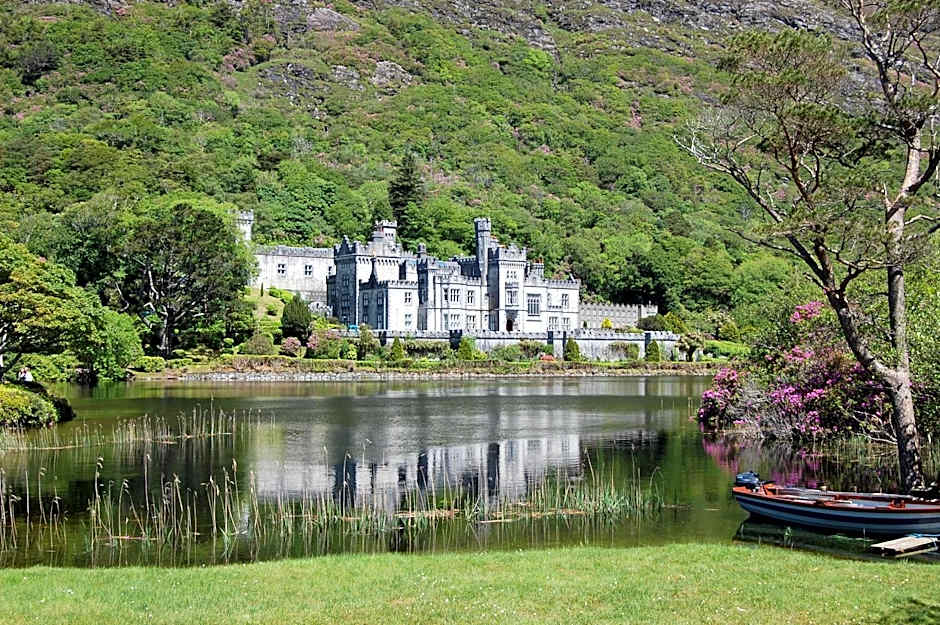Connemara Coast Hotel