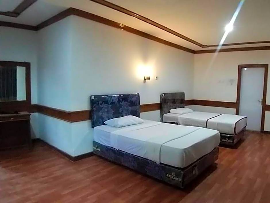 RedDoorz at Hotel Ermashta Jayapura