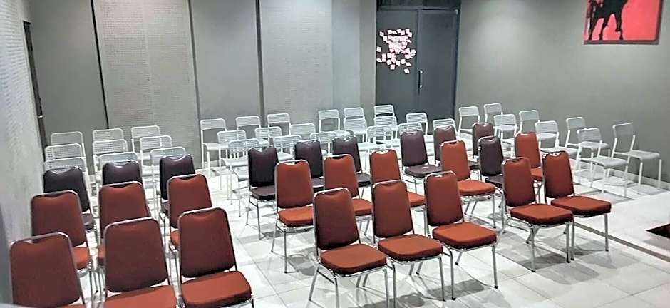 Hotel Pantes Simpang Lima Semarang