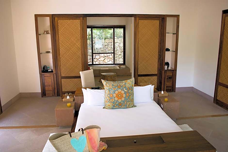 Standard Suite with Jungle View — 10 fotoğraftan 1. fotoğraf