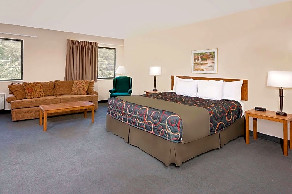 Days Inn by Wyndham Boonville