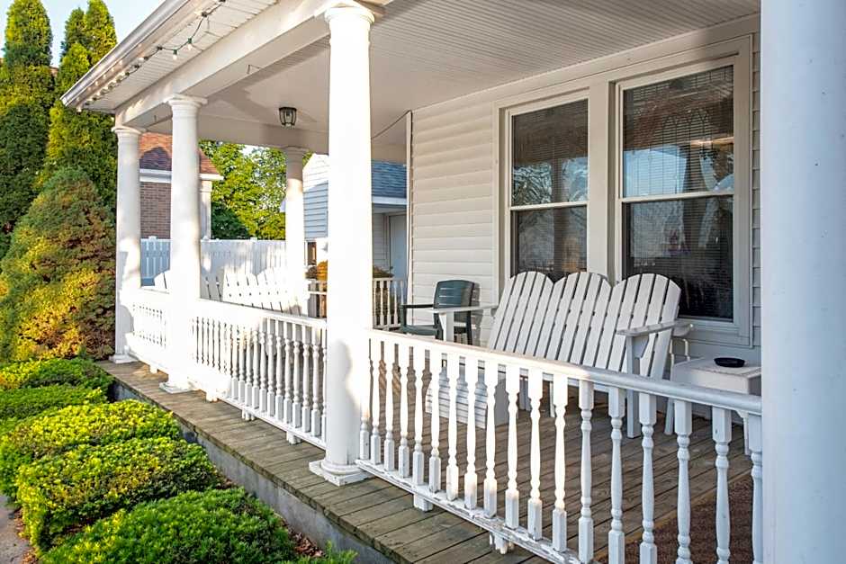 OurGuest Inn & Suites Downtown Port Clinton