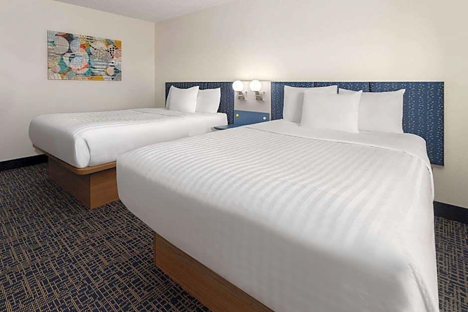 Microtel Inn & Suites By Wyndham Dover