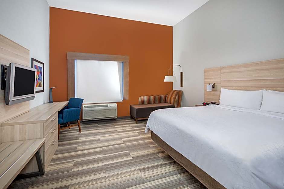 Holiday Inn Express Ontario By IHG