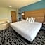 Jacksonville Inn & Suites