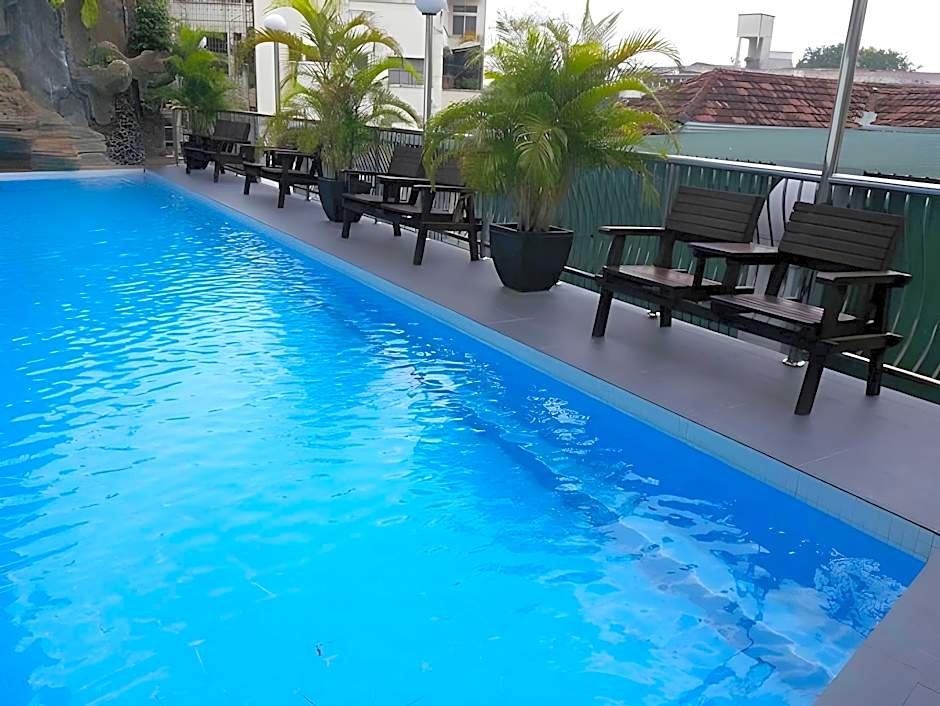 Ritz Garden Hotel
