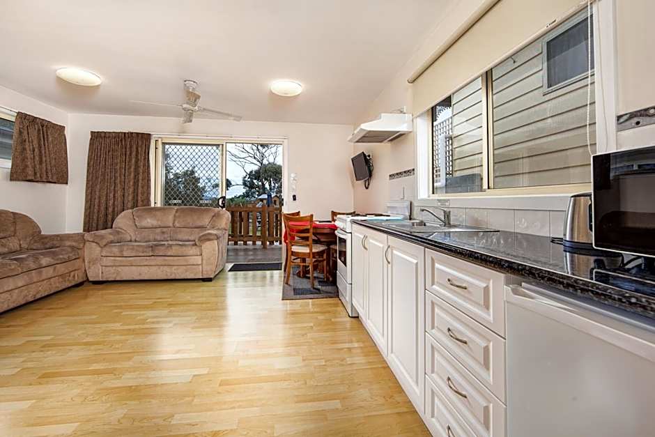 Wintersun Gardens Motel