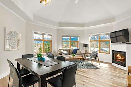 The Grand Escape Downtown Canmore