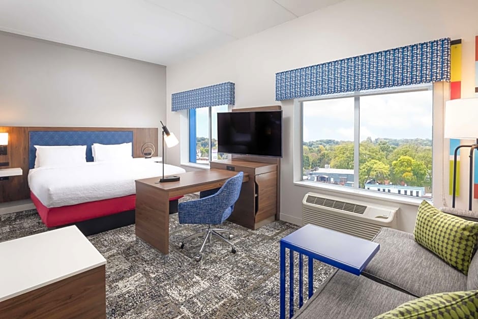 Hampton Inn & Suites Rochester Downtown