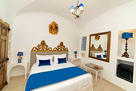 Double Room with Balcony and Sea View