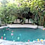 Mad Monkey Dumaguete