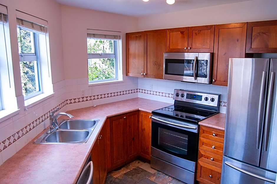 Bear Lodge Two Bedroom by MVA