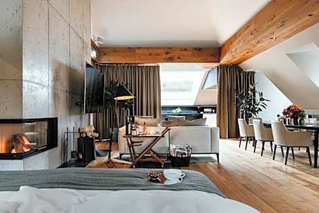 Penthouse Loft Suite