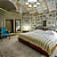 Hera Cave Suites