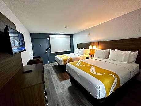 Queen Room with Two Queen Beds and Roll-In Shower - Disability Access/Non Smoking