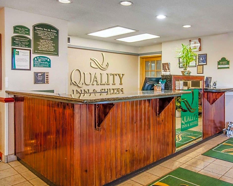 Quality Inn & Suites Medford Airport